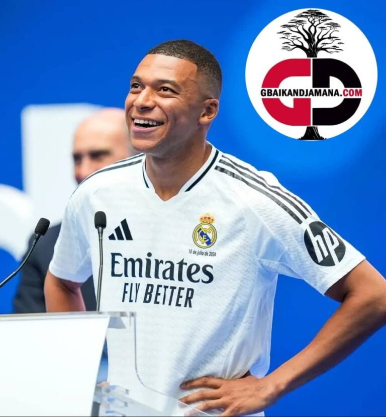 Kylian Mbappé présenté en grande pompe devant plus de 80 000 supporteurs du Real Madrid