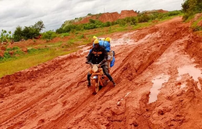 Haute-Guinée : Ce calvaire que traversent les usagers en cette période de grandes pluies.