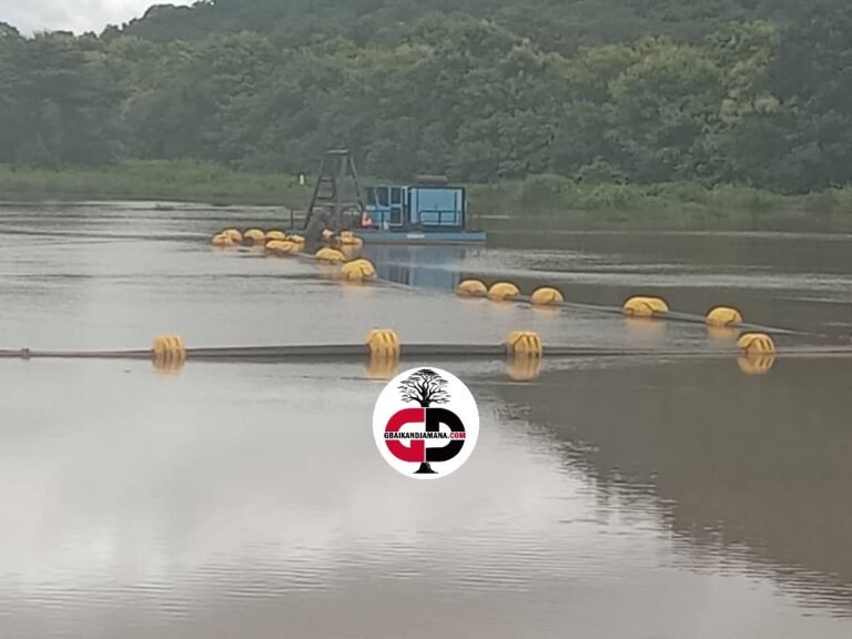 Dabola: Les travaux de dragage entamé sur le Barrage hydroélectrique de Tinkisso se poursuivent.