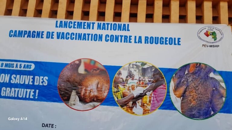 SIGUIRI : le PM Bah Oury assiste au lancement de la campagne de vaccination contre la rougeole.