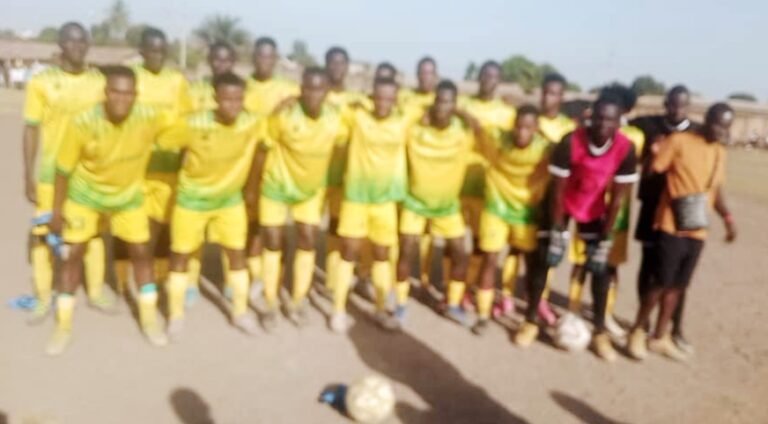 Faranah : Doté du trophée Général Mamadi Doumbouya, le conseil régional des Jeunes organise la 1ère édition du tournoi inter-préfectoral. 